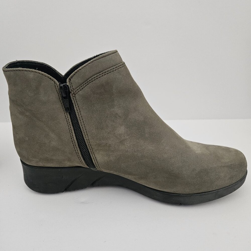 Mephisto Margaux Khaki Green Suede Wedge Ankle Boots Zip Booties Size 6 - Picture 2 of 15